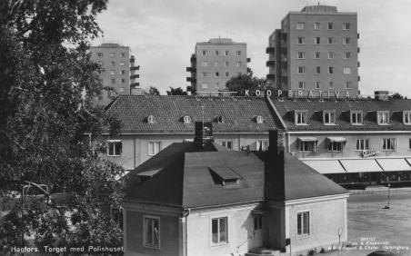 Polisstation Kooperativa och höghusen på slutet av 50-talet